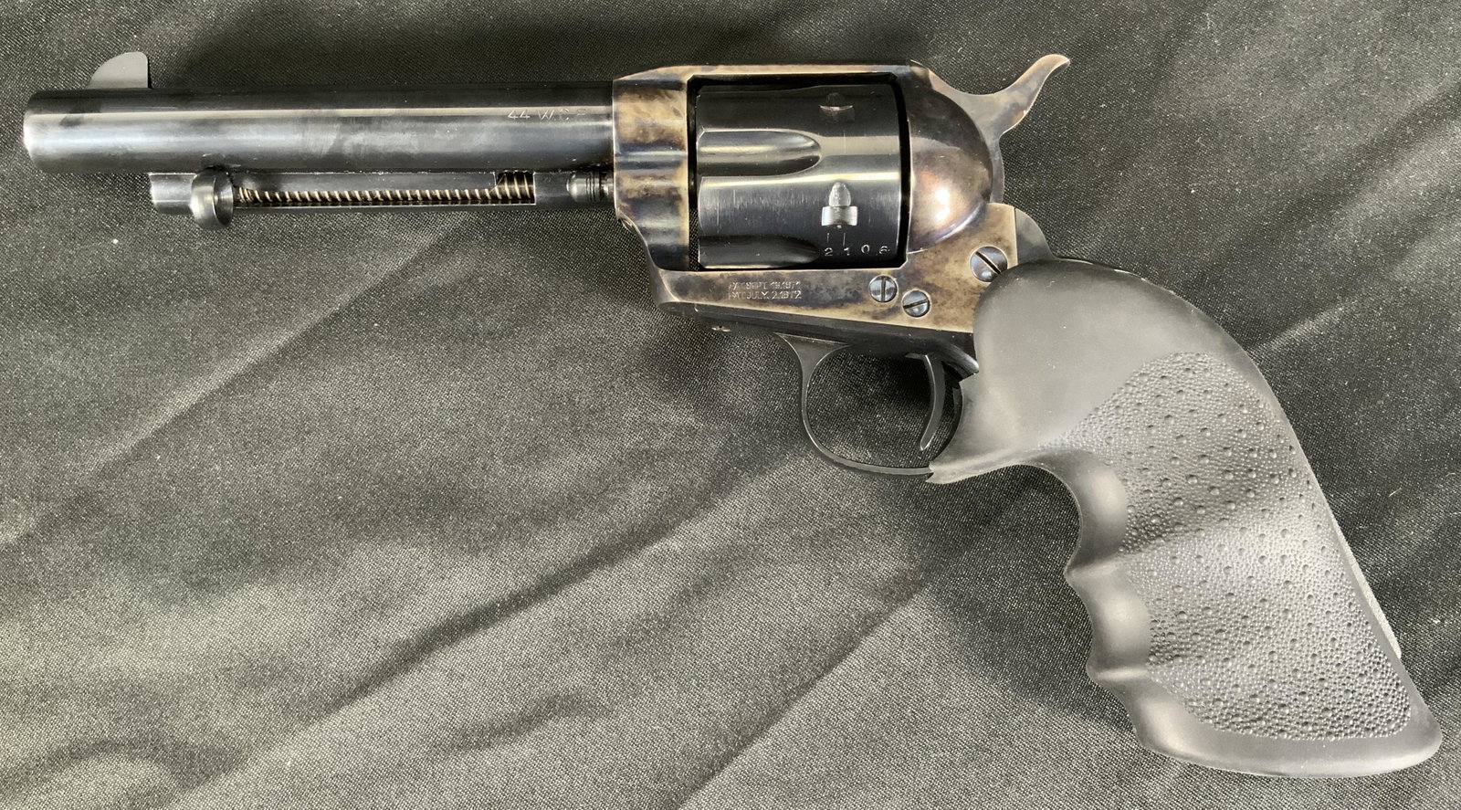CIMARRON MODEL 1871 44 WCF REVOLVER.: CIMARRON MODEL 1871 44 WCF REVOLVER. HOGUE GRIPS. THIS FIREARM NEEDS TO BE REGISTERED.
