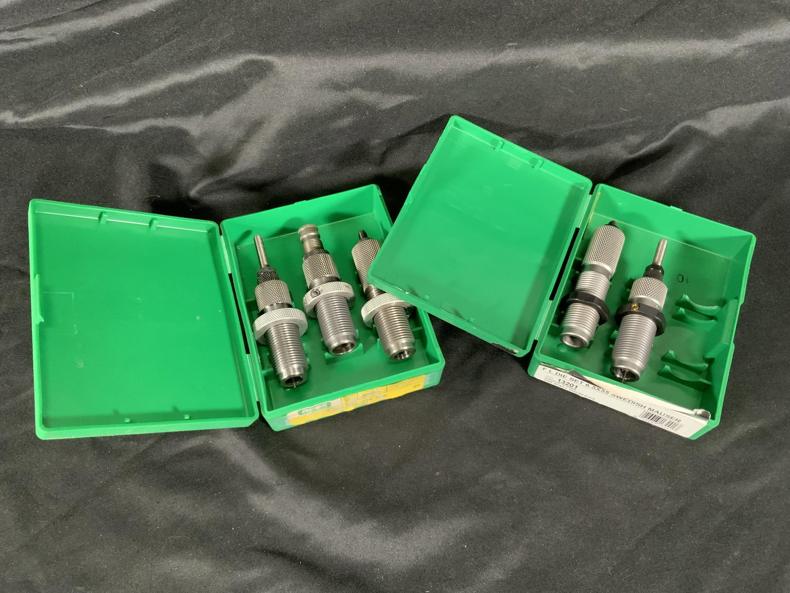 PAIR OF DIE SETS FOR 6.5 X 55 SWEDISH MAUSER AND 375 WIN. AS SHOWN: PAIR OF DIE SETS FOR 6.5 X 55 SWEDISH MAUSER AND 375 WIN. AS SHOWN