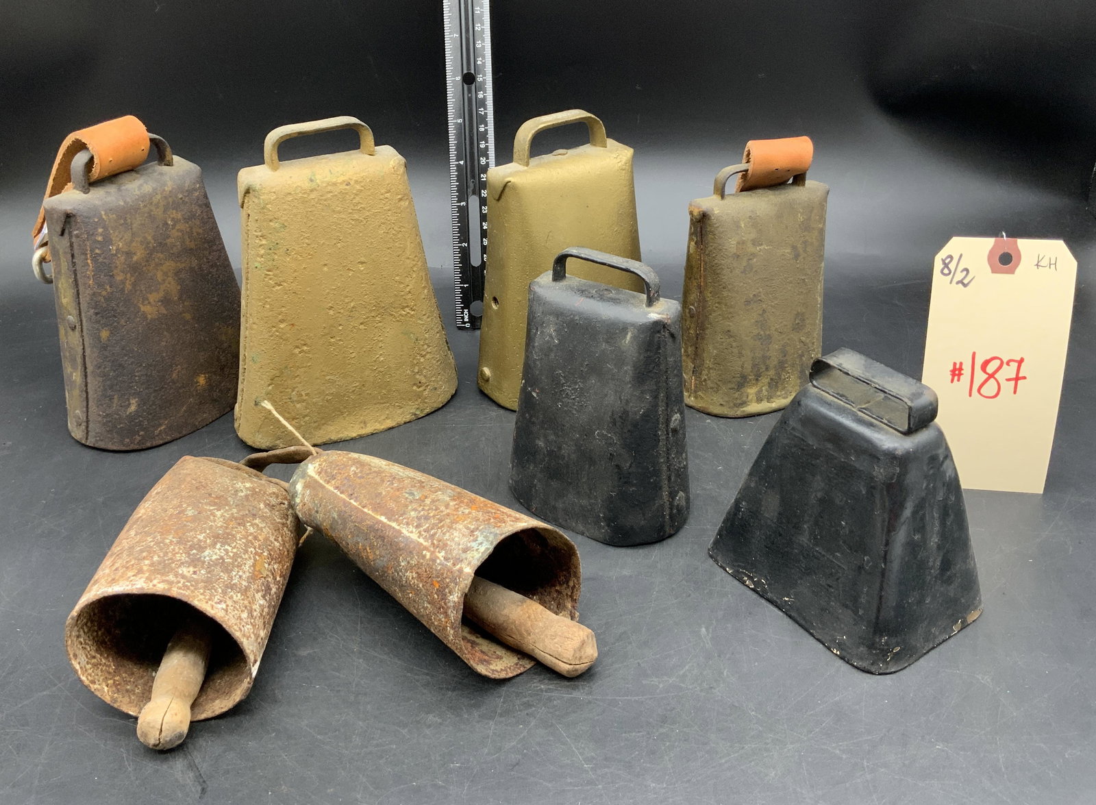 ASSORTED VINTAGE COW BELLS. (1 of 2)