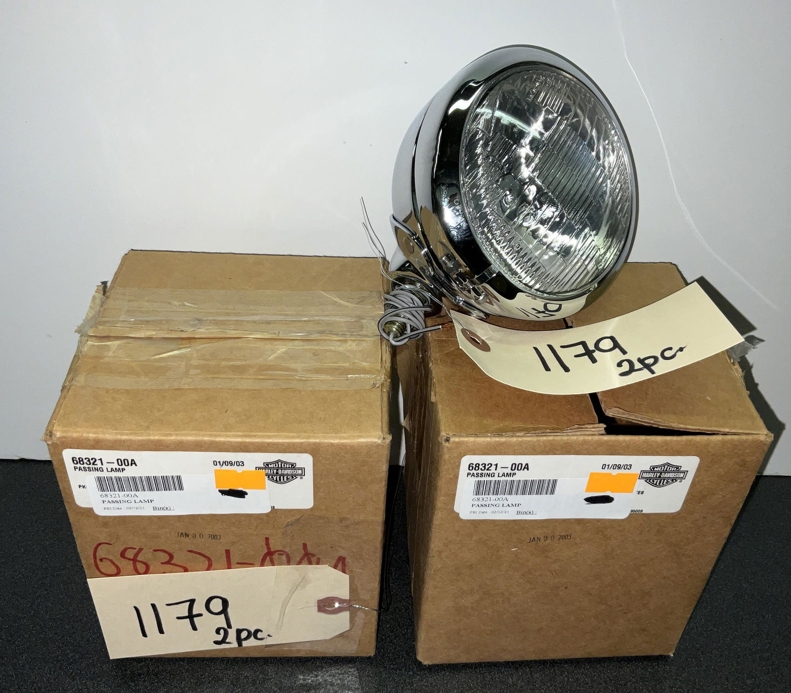 2 PC PASSING LAMPS PN 68321-00A (1 of 1)