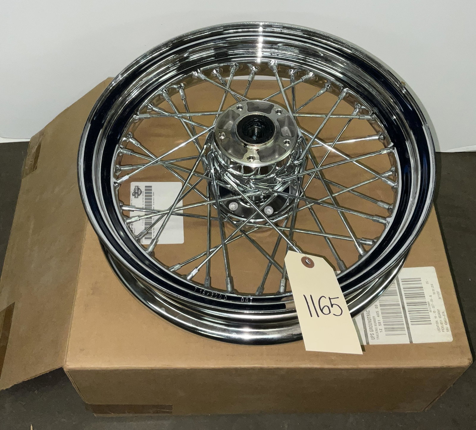 HD CHROME SPOKE WHEEL ASSEMBLY PN 43403-87A (1 of 2)