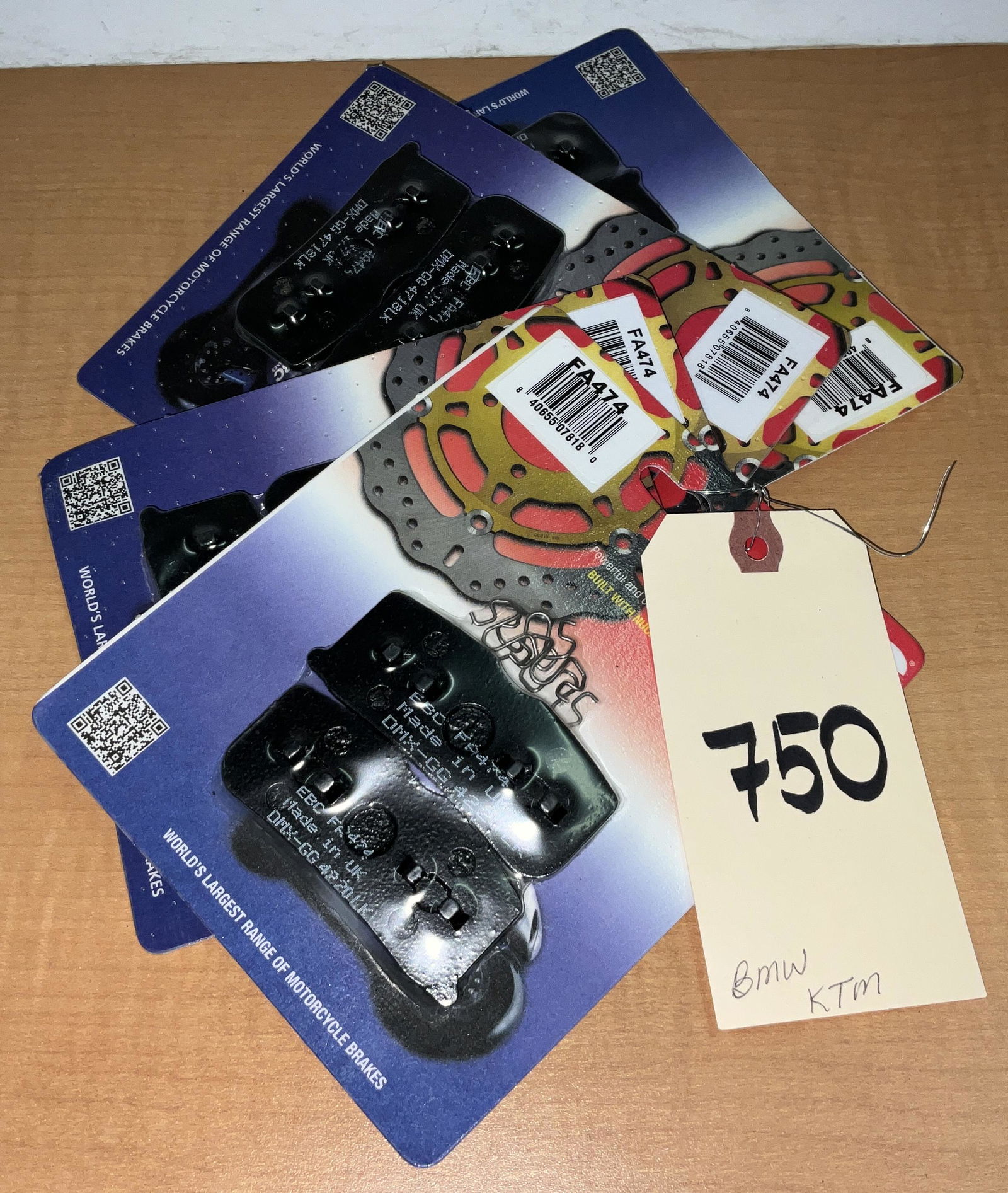 4 PC EBC HIGH PERFORMANCE ORGANIC BRAKE PADS. (1 of 2)