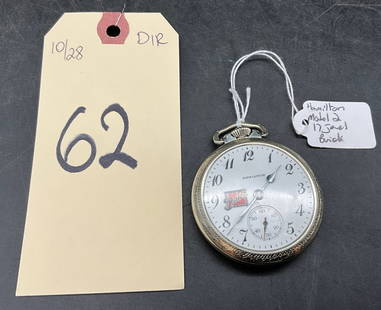 HAMILTON MODEL 2 POCKET WATCH: A HAMILTON MODEL 2 BUICK POCKET WATCH WITH 17 JEWELS AND A SCEPTER CASE.