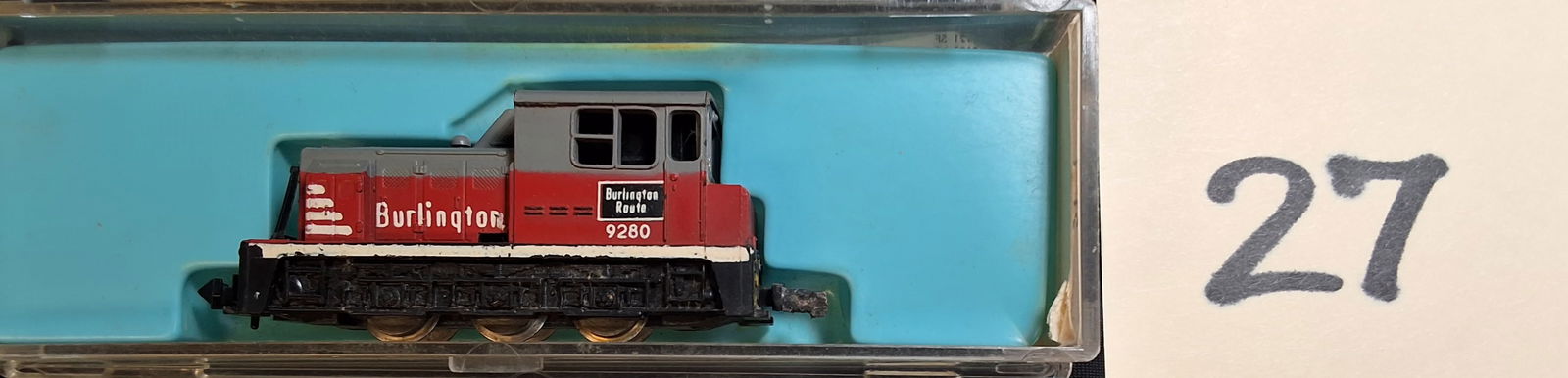 N Scale Burlington 9280 Atlas Locomotive (1 of 3)