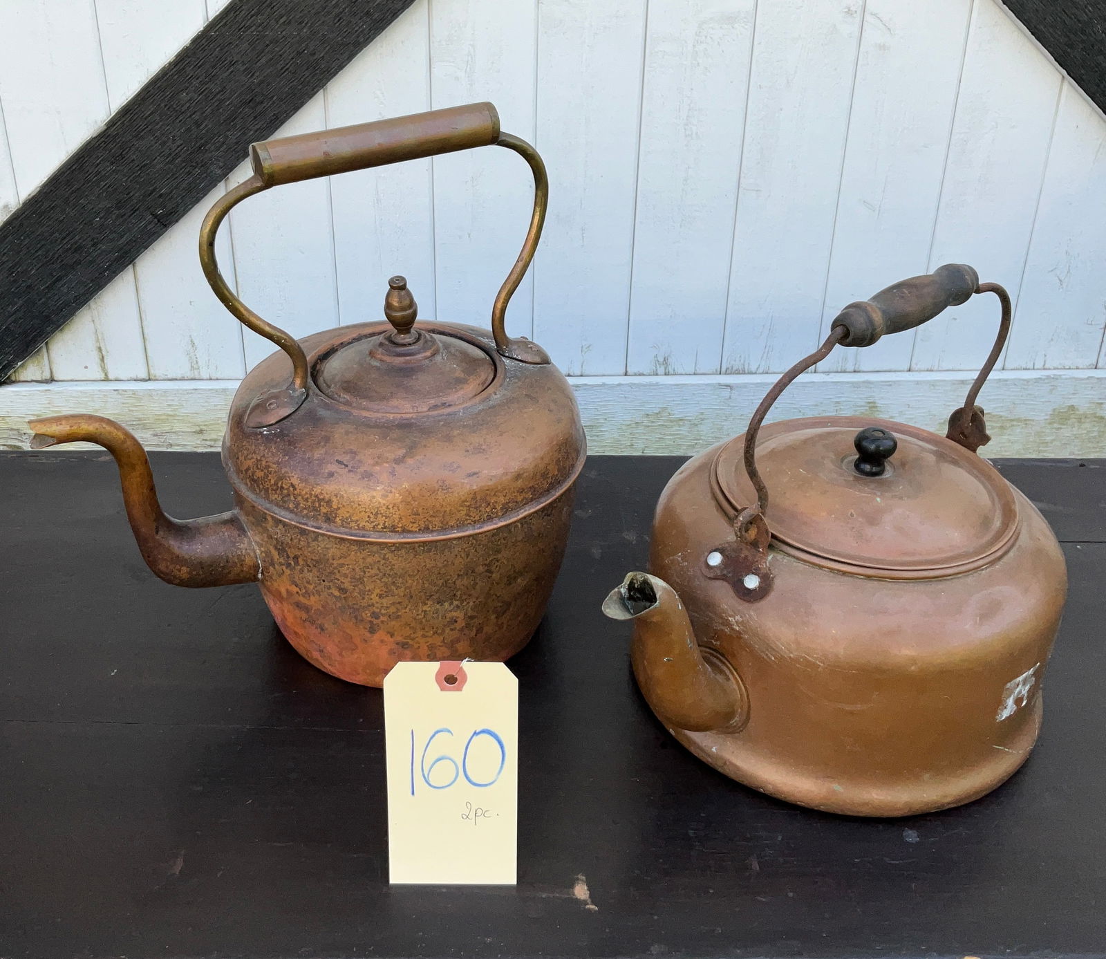 PAIR OF VINTAGE COPPER TEA KETTLES. (1 of 3)
