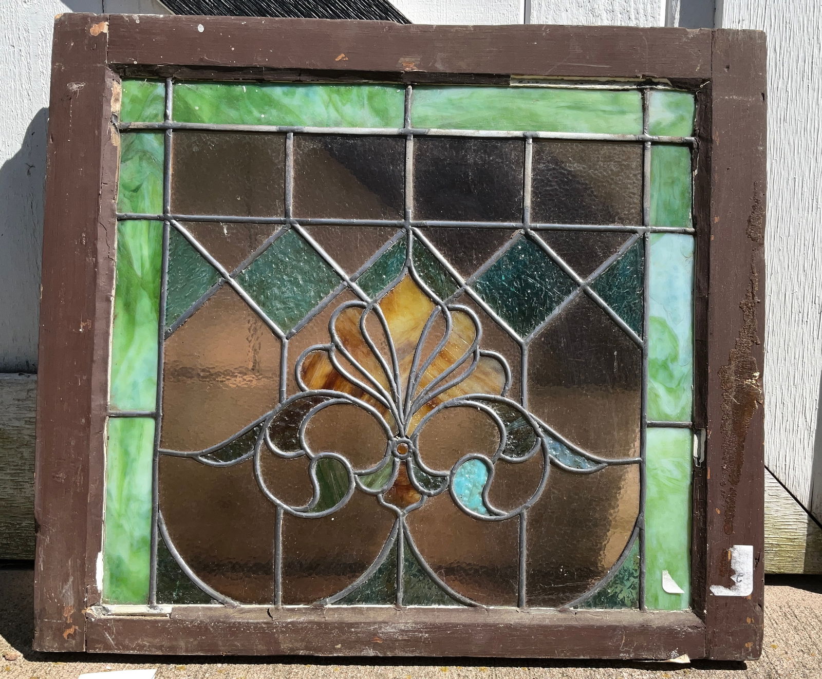 ANTIQUE STAINED GLASS WINDOW PANE. (1 of 3)