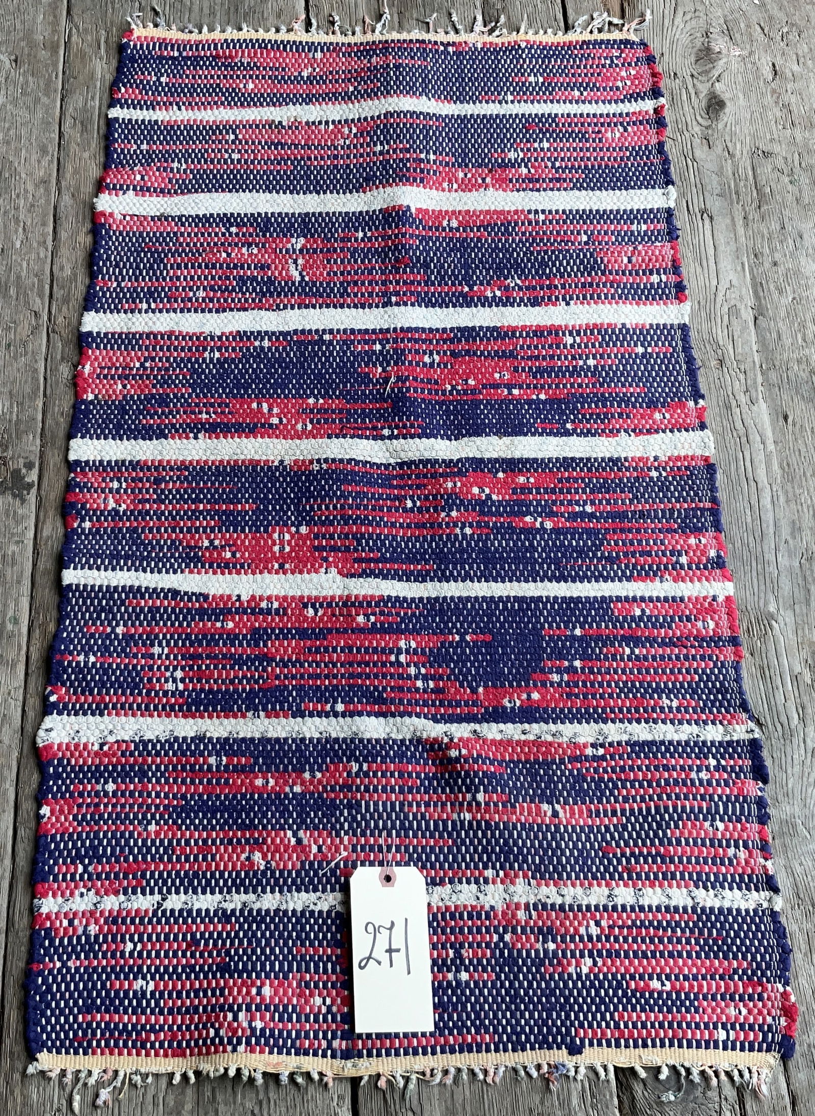 VINTAGE STRIPED HOOK RUG. (1 of 3)