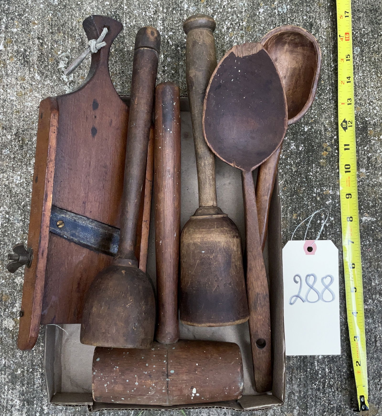 VINTAGE WOODEN SPOONS, MASHERS, MALLET, AND CHOPPER. (1 of 2)