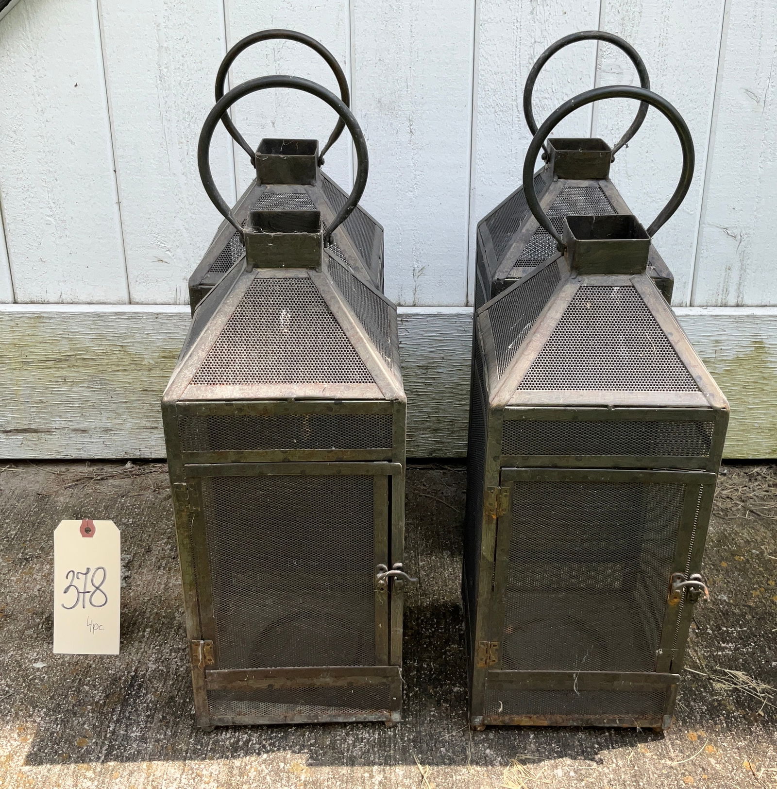 4 PC TIN CANDLE LANTERNS. (1 of 2)