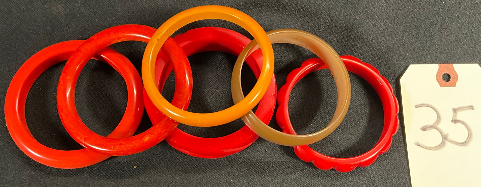 6 PC ASSORTED BAKELITE BRACELETS. (1 of 3)