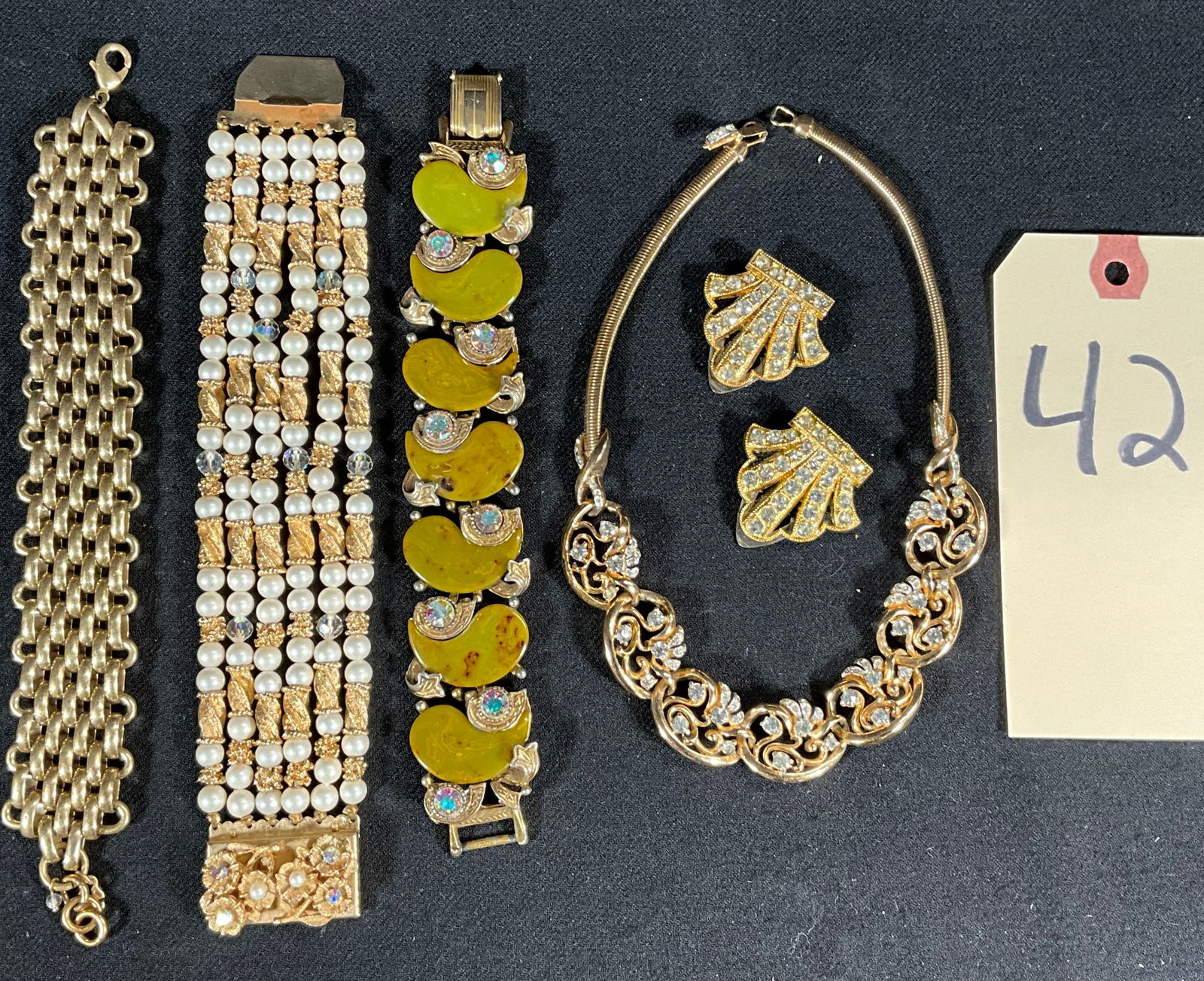 6 PC NECKLACE, BRACELETS, AND EARRINGS FROM ART, GOODY, AND OTHERS. (1 of 6)