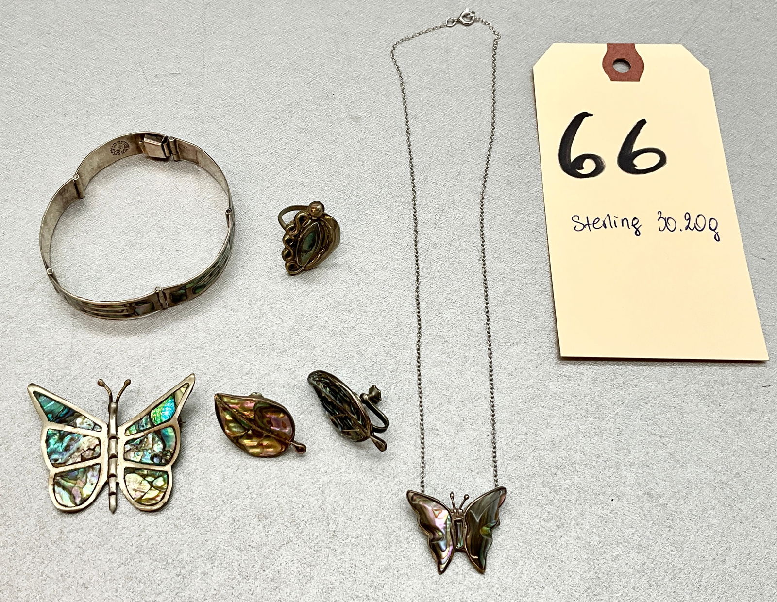 6 PC STERLING SILVER AND ABALONE JEWELRY. (1 of 5)