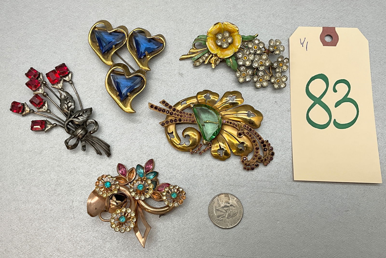 5 PC ASSORTED UNMARKED FLORAL BROOCHES. (1 of 7)