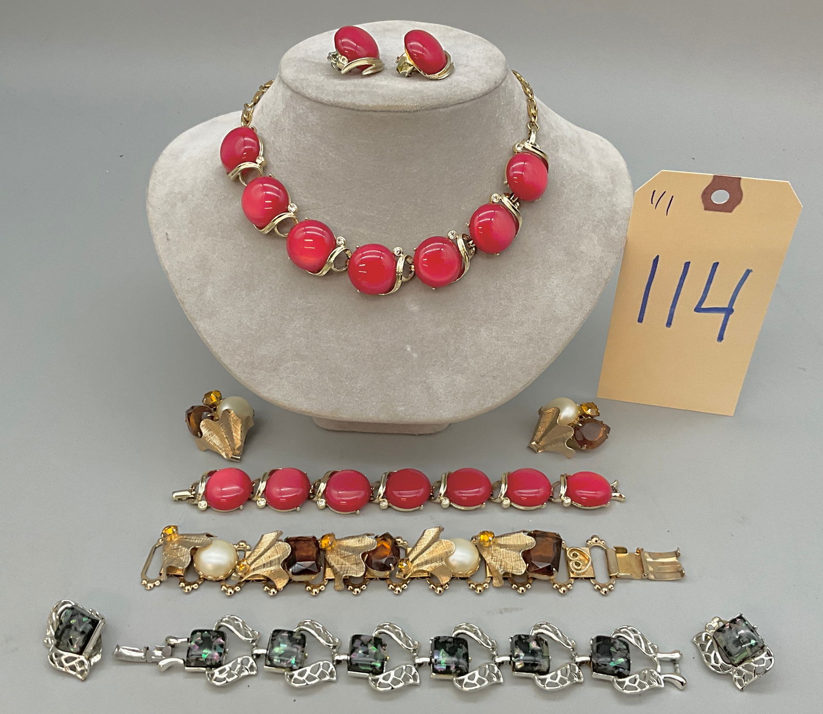 3 BRACELET/NECKLACE, AND EARRING SETS FROM LISNER, CORO, AND OTHERS.: 3 BRACELET/NECKLACE, AND EARRING SETS FROM LISNER, CORO, AND OTHERS. Condition All property is sold in "as is" condition and all sales are final. Teel Auctions and its consignor make no representation