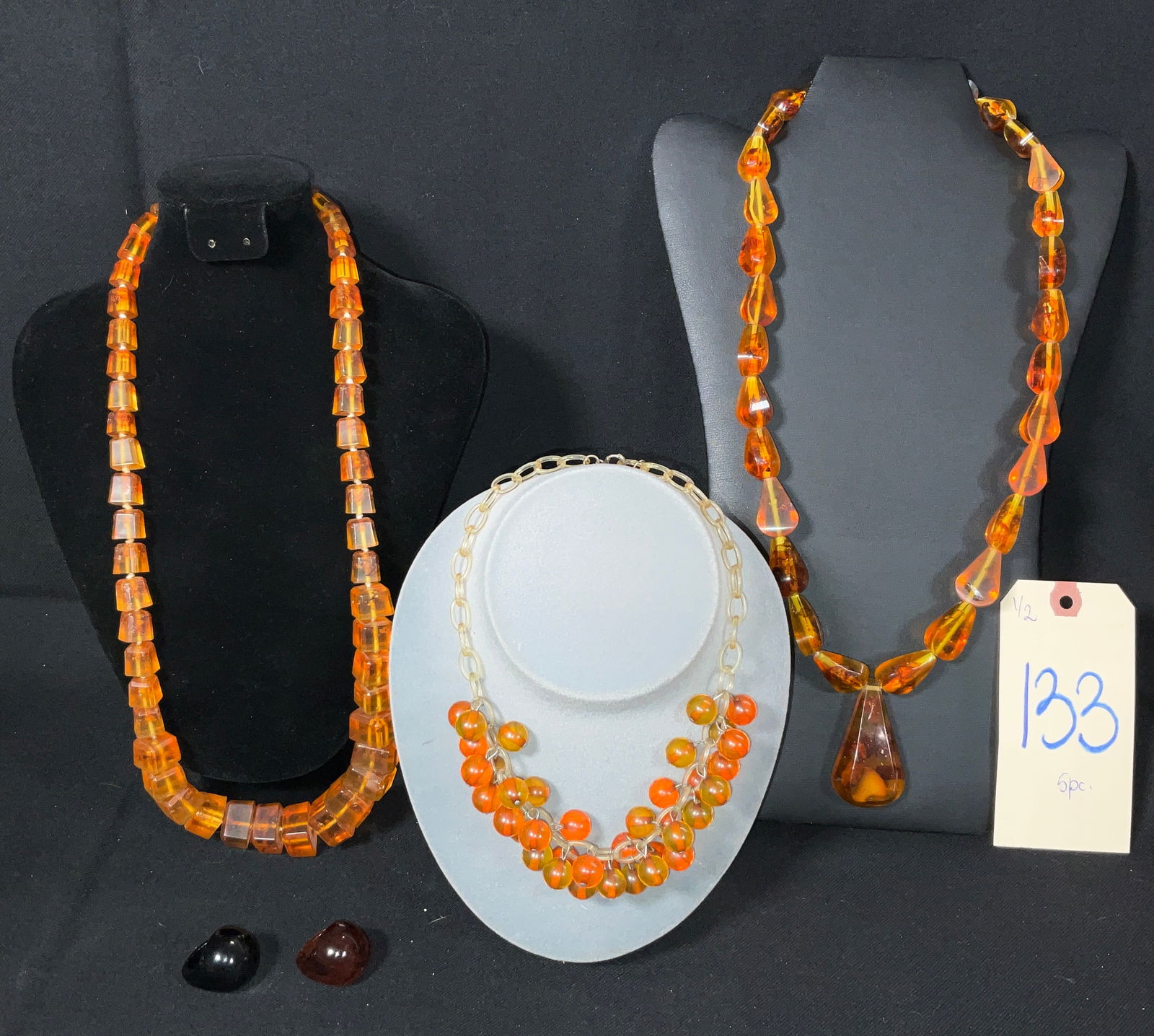 VINTAGE AMBER BEAD NECKLACES WITH 2 BAKELITE RINGS. (1 of 3)