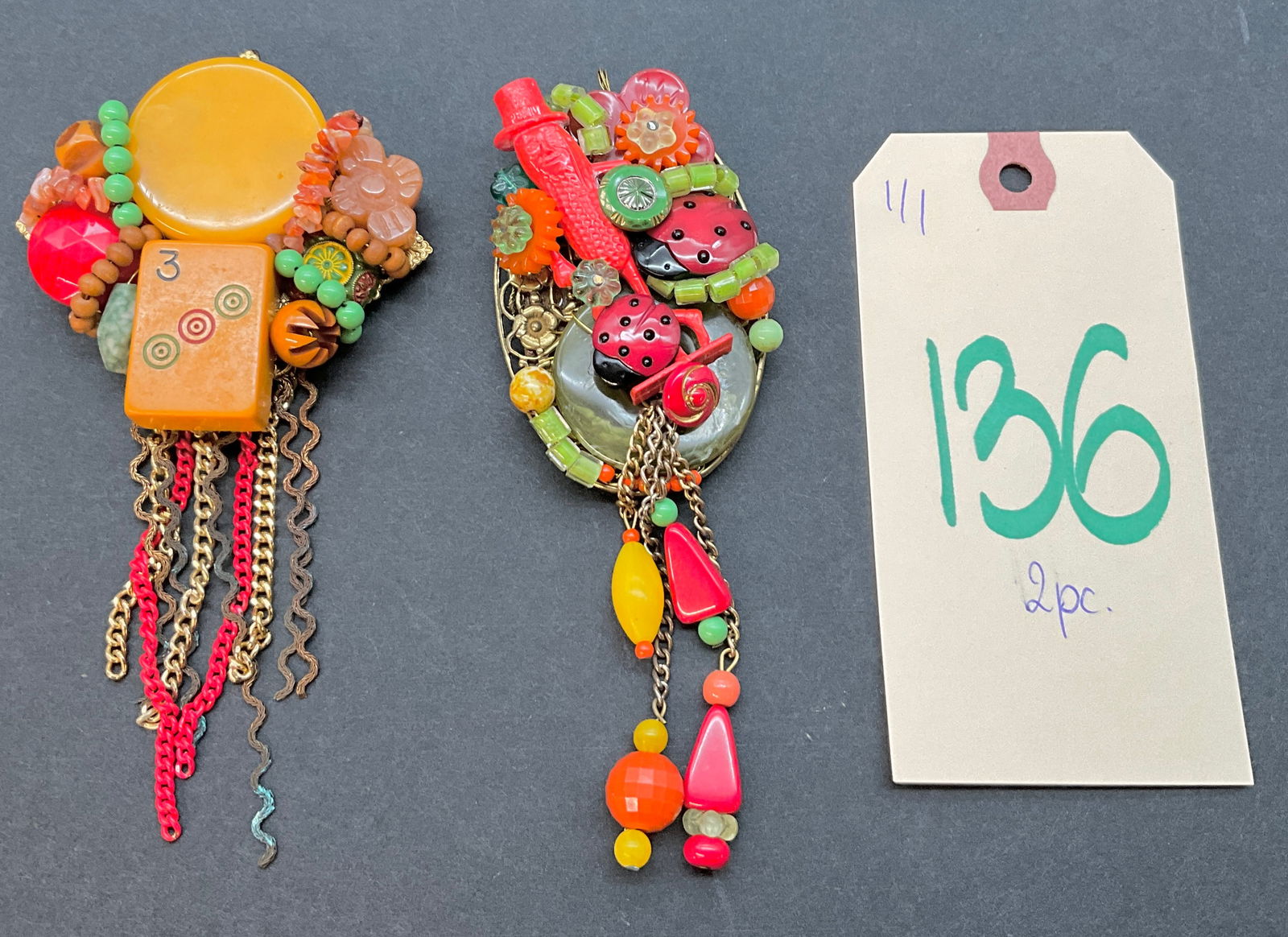 PAIR OF SARAH JANE SIGNED MIXED MEDIA MOSAIC FASHION BROOCHES. (1 of 5)