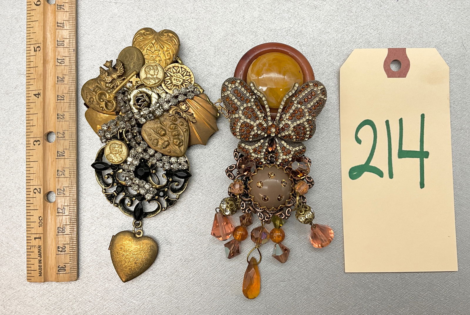 TWO PIECE SARAH JANE SIGNED MOSAIC BROOCHES. (1 of 3)