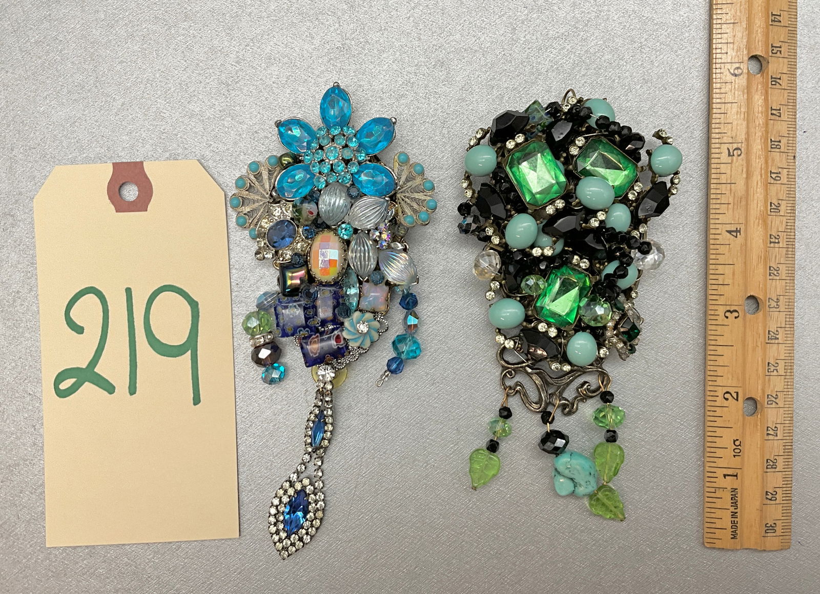 TWO PIECE SARAH JANE SIGNED MOSAIC BROOCHES. (1 of 3)