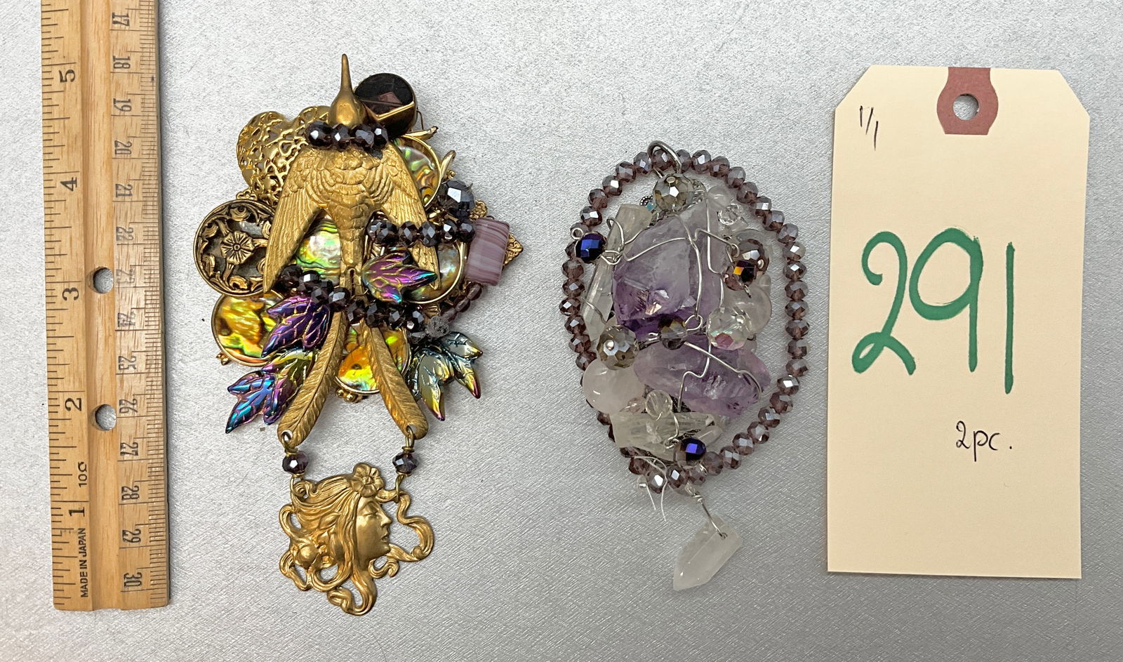 2 PC SIGNED SARAH JANE DECORATED BROOCHES. (1 of 5)