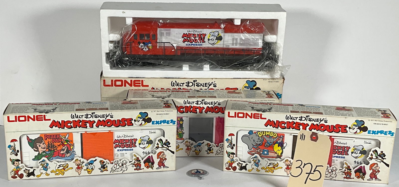 4 PC LIONEL MICKEY MOUSE EXPRESS TRAIN SET. (1 of 5)