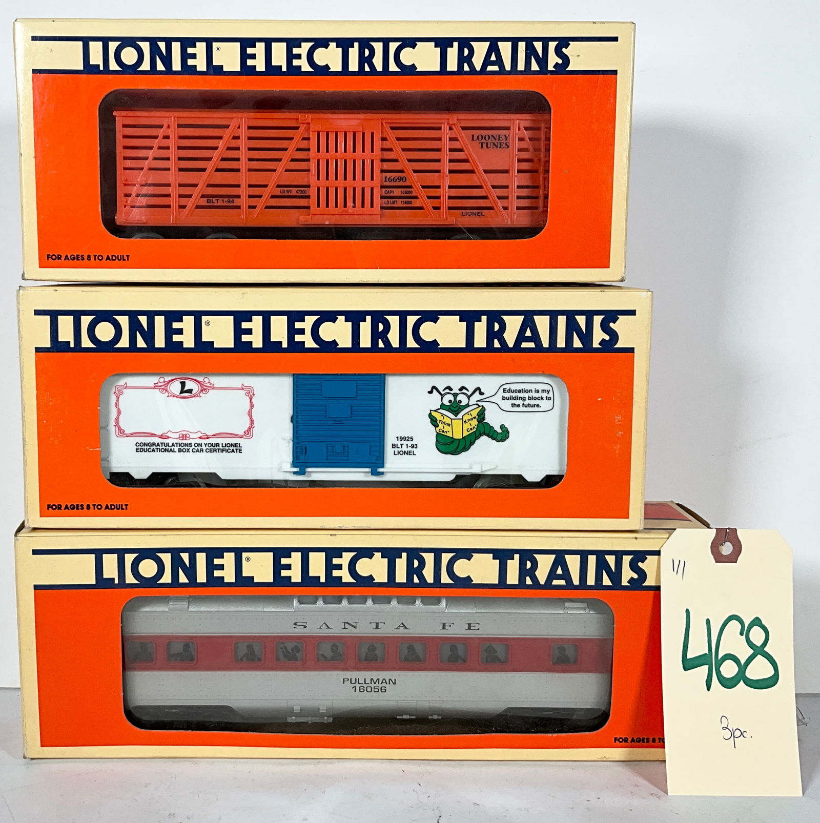 3 PC LIONEL TRAIN CARS WITH BOXES. (1 of 2)