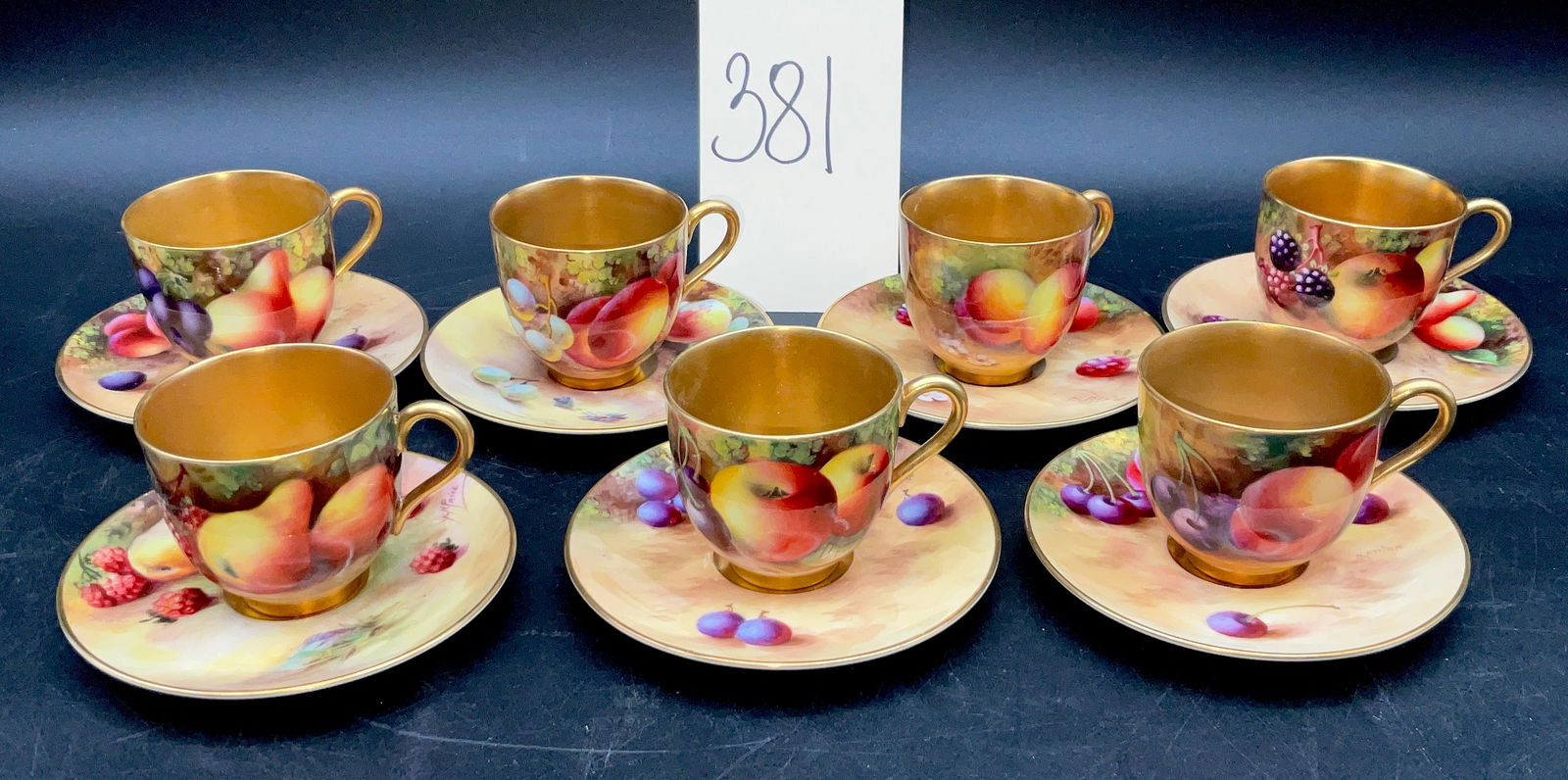14 Pc Royal Worcester decorated cups and saucers. (1 of 4)