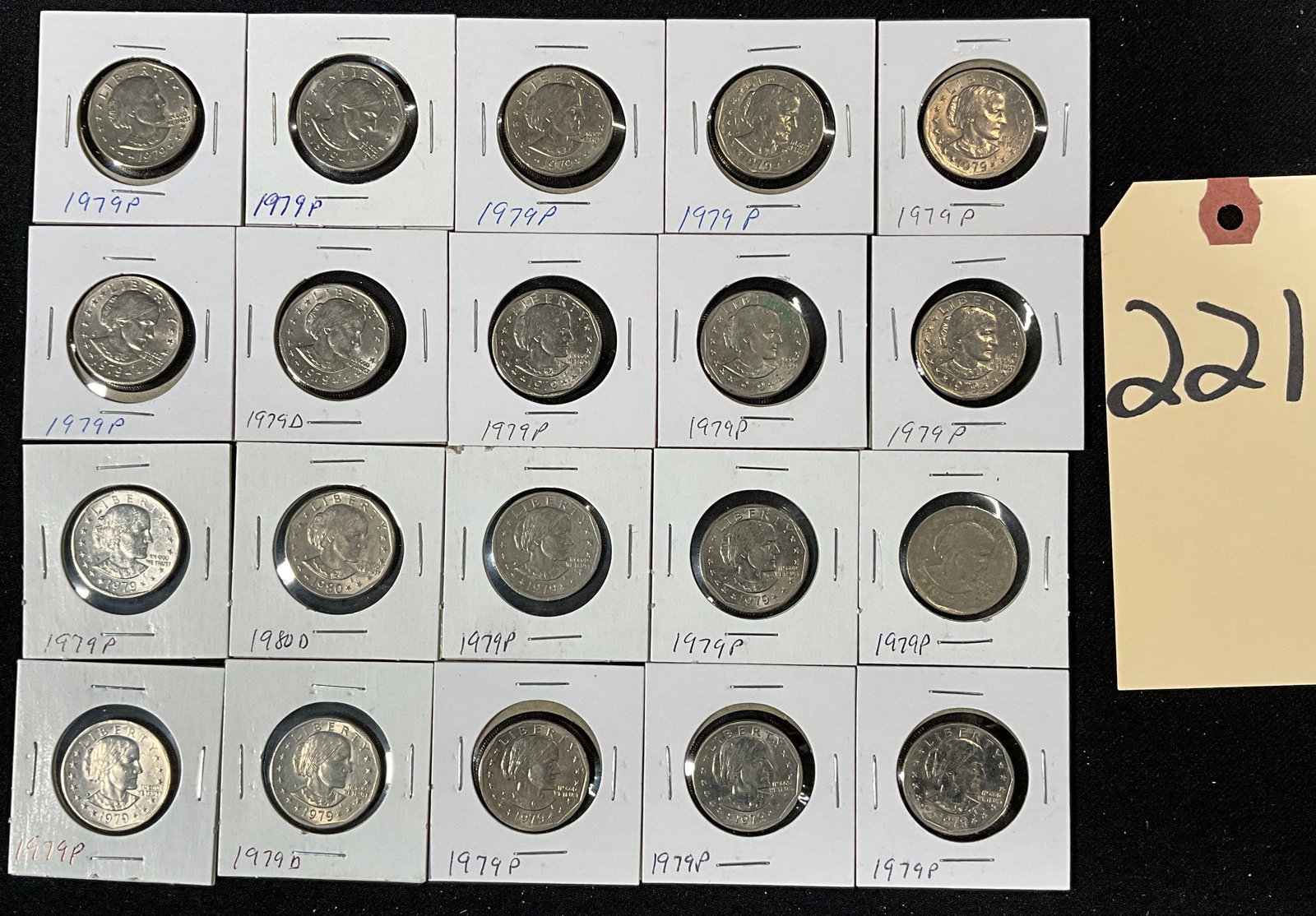 20 PC ASSORTED YEAR SUSAN B ANTHONY DOLLAR COINS. (1 of 2)