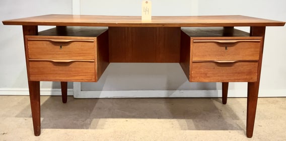HENNING JORGENSEN MID CENTURY MODERN TEAKWOOD DESK.