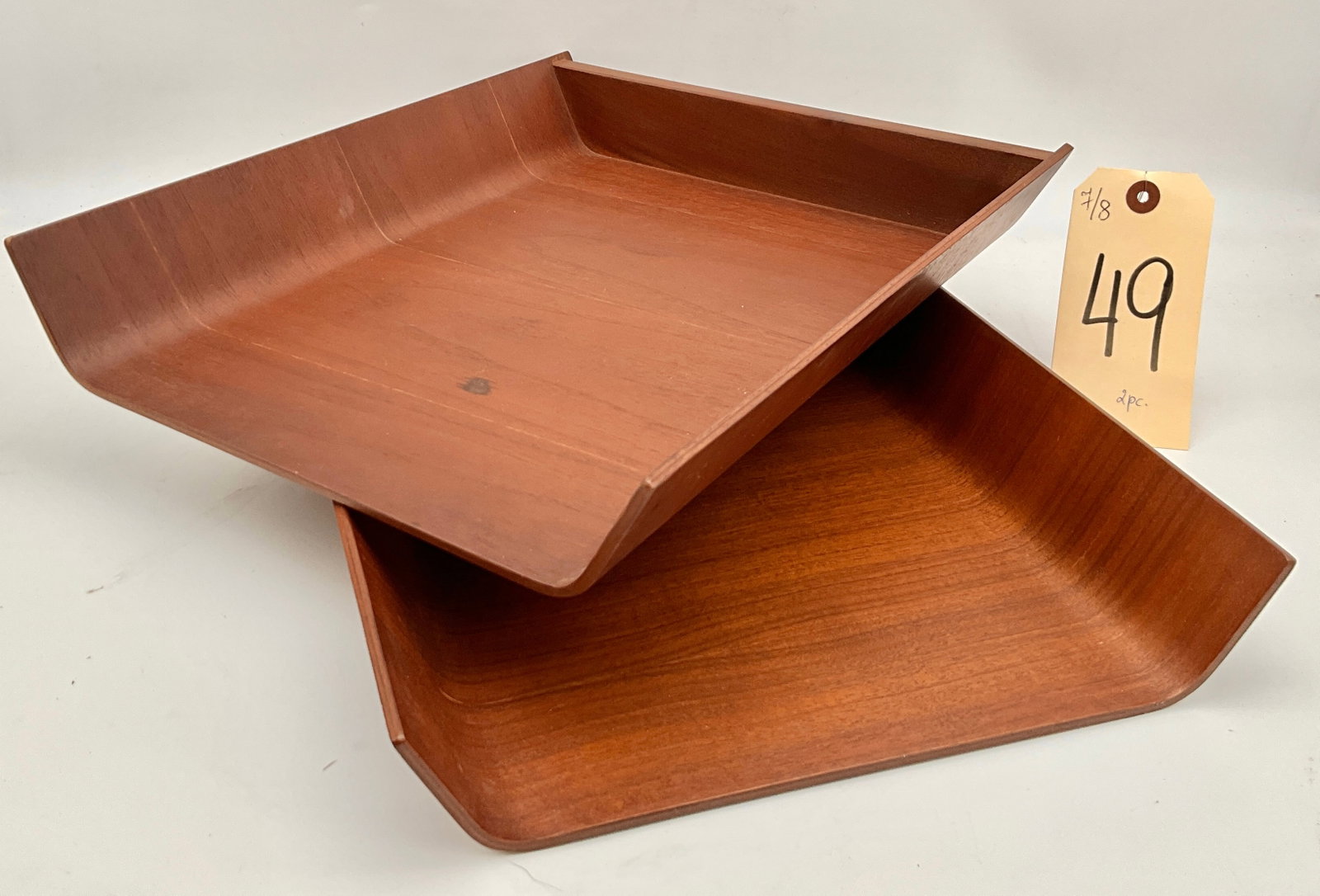 KNOLL INTERNATIONAL MID CENTURY DESK ORGANIZER TRAYS/BOXES.: KNOLL INTERNATIONAL MID CENTURY DESK ORGANIZER TRAYS/BOXES. MEASURES 12" X 14" X 2"H.