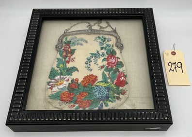 ANTIQUE FLORAL BEADED PURSE WITH FIGURAL EUROPEAN (MARKED 830) SILVER FRAME.