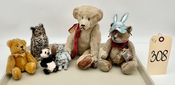 ASSORTED VINTAGE JOINTED BEARS AND MORE FROM BAYLESS AND OTHERS.