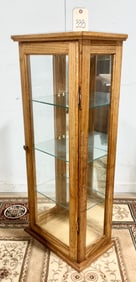 32" MIRRORED BACK OAK SHOWCASE