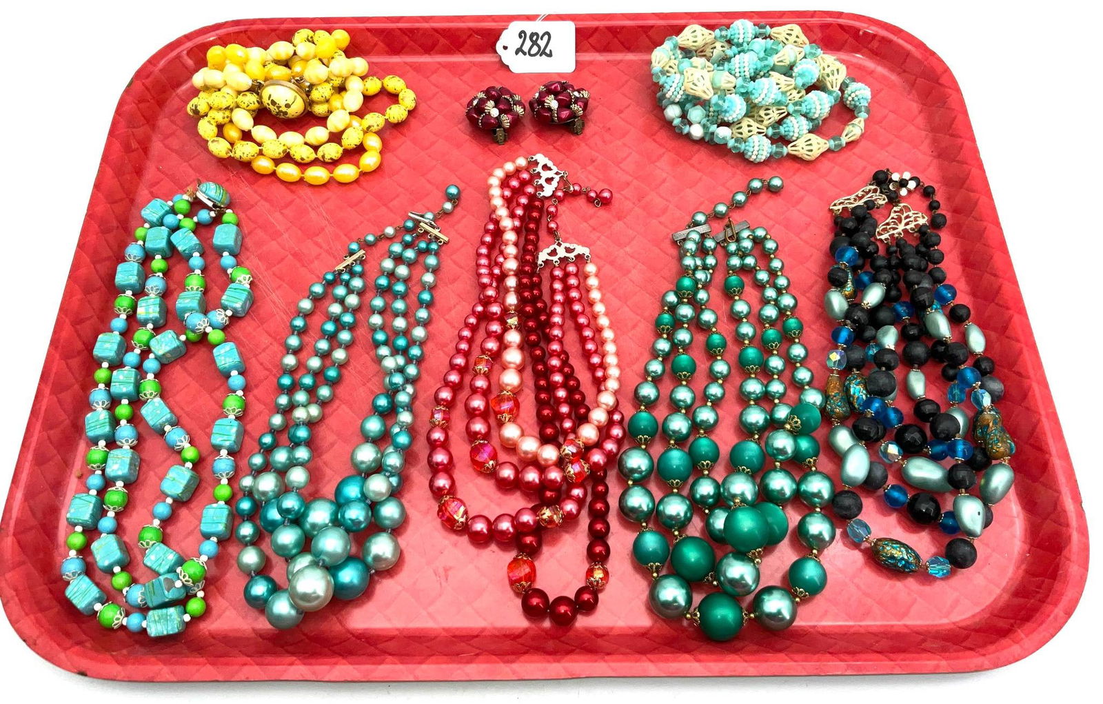 Multi-Strand Beaded Costume Jewelry Necklaces and Bracelets (1 of 5)