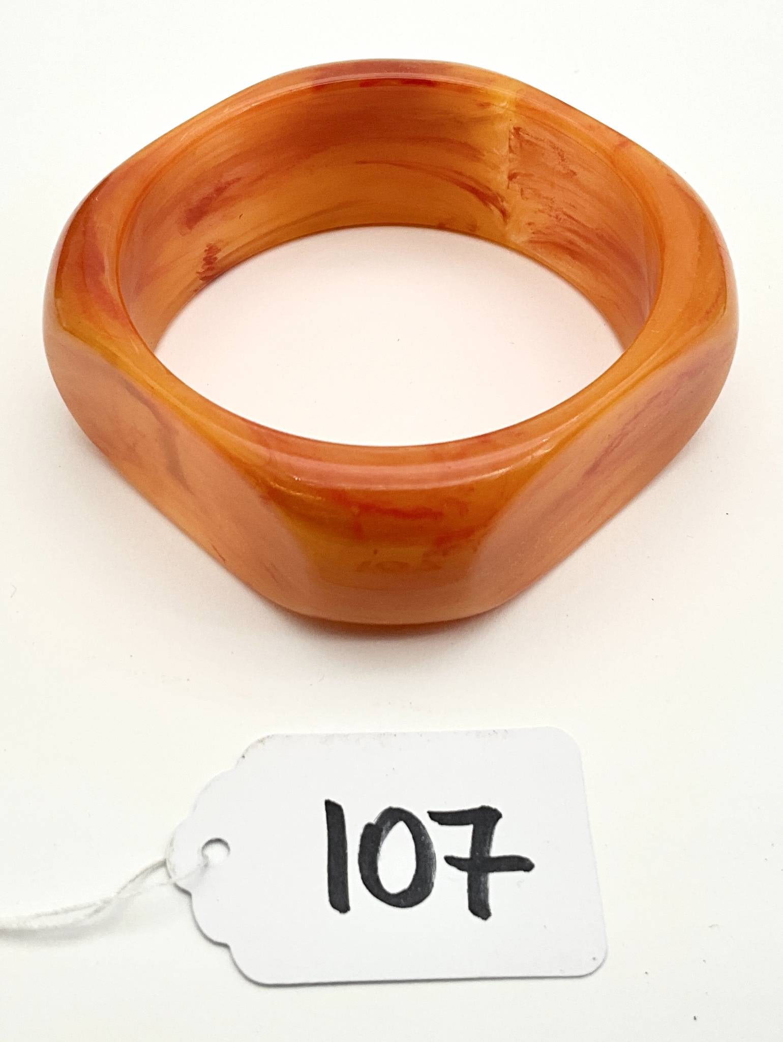 Vintage Bakelite Bangle (1 of 2)