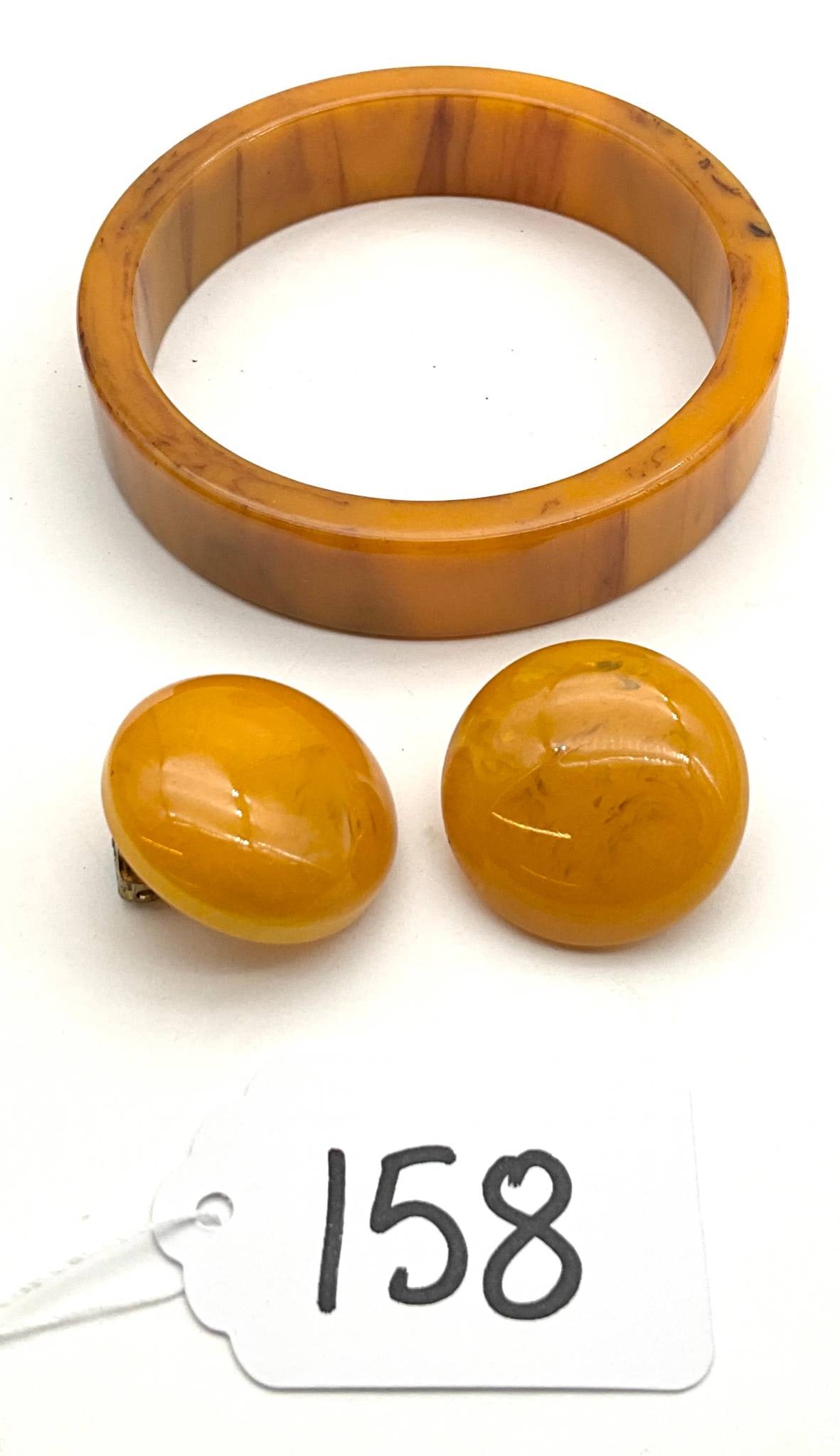 Vintage Bakelite Bracelet and Clip-On Earrings Set (1 of 3)
