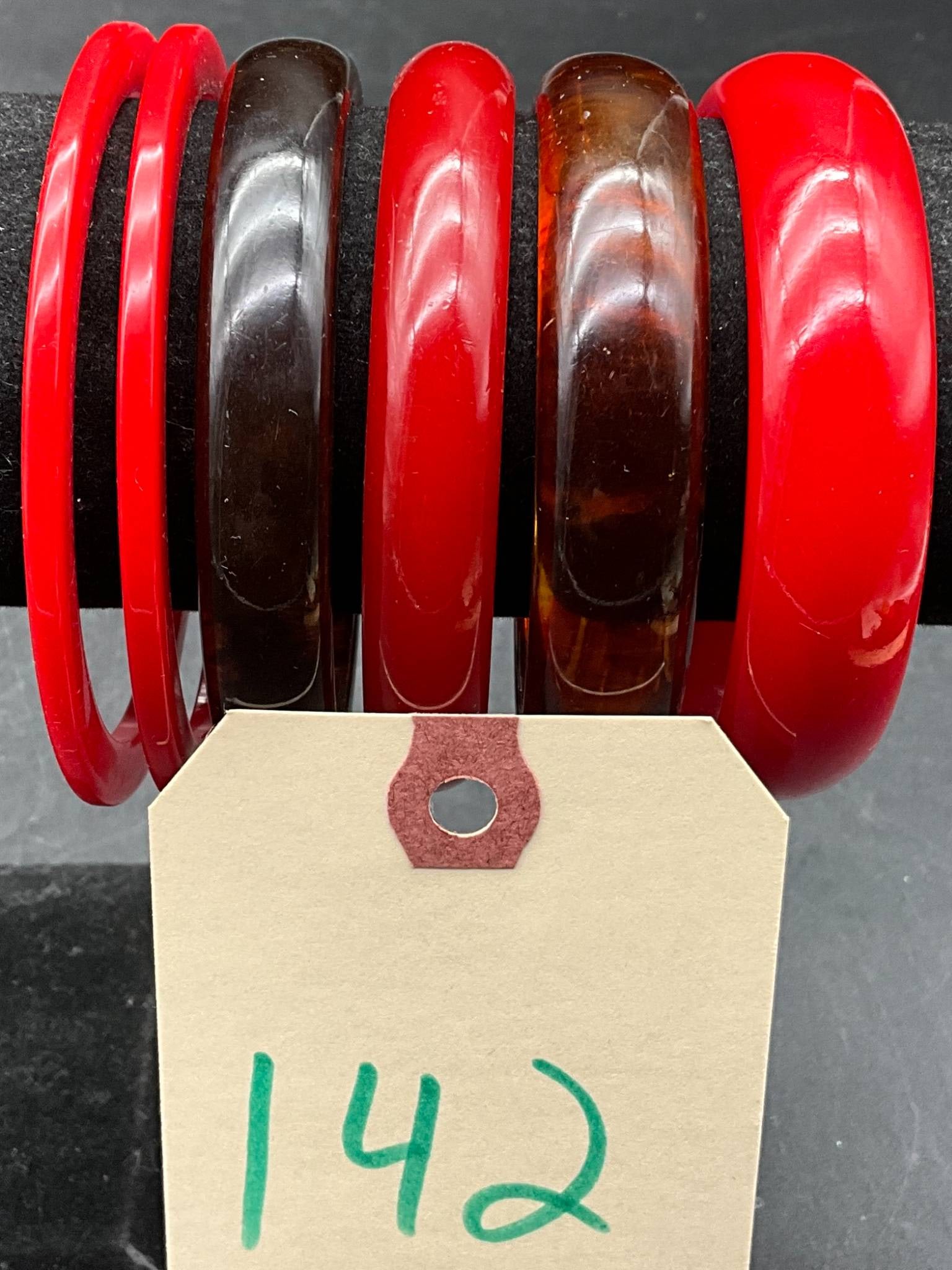 Six Vintage Bakelite Bangle Bracelets in Red and Brown (1 of 2)