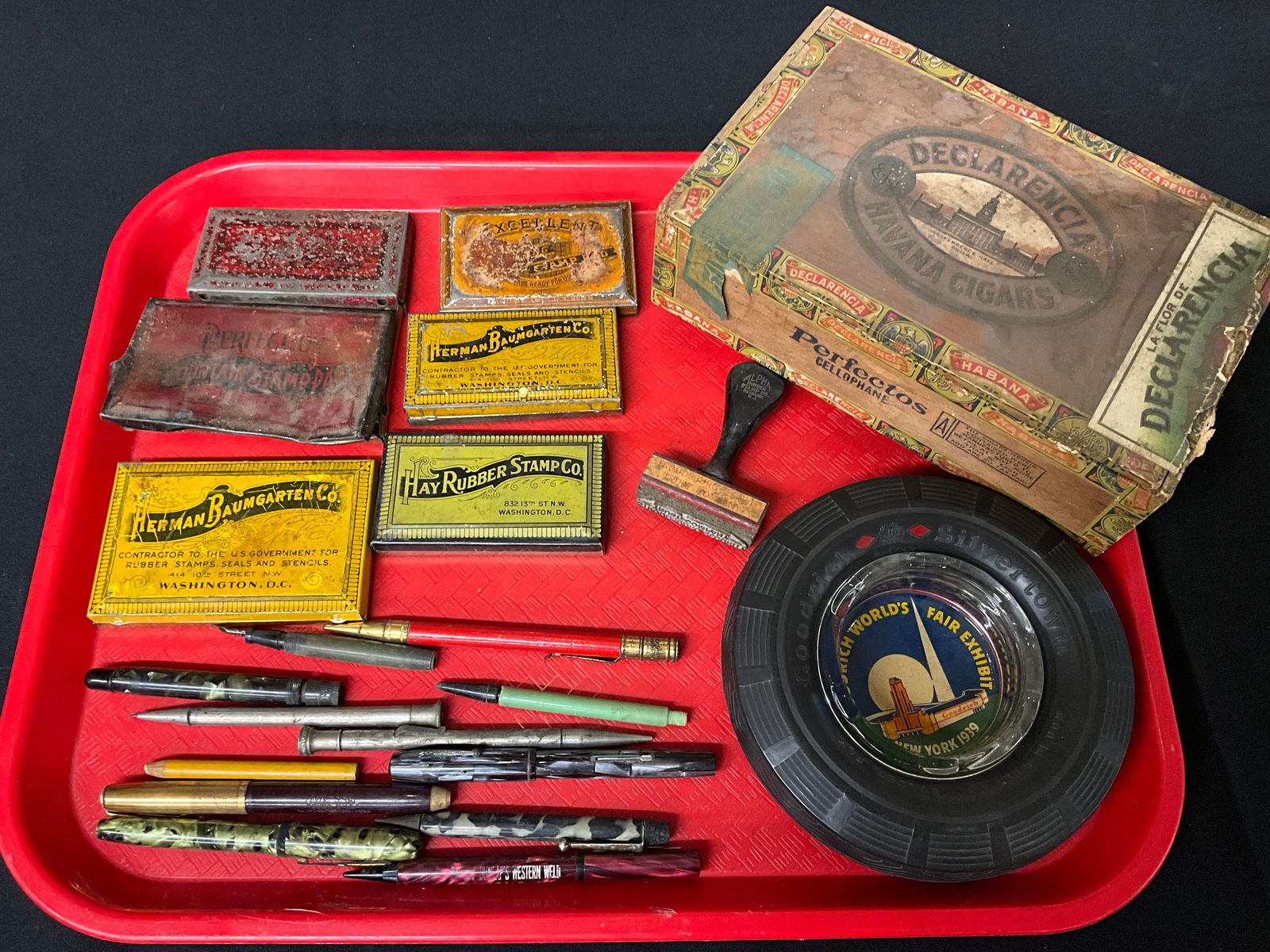 A Collection of 20 Vintage Collectibles - 2