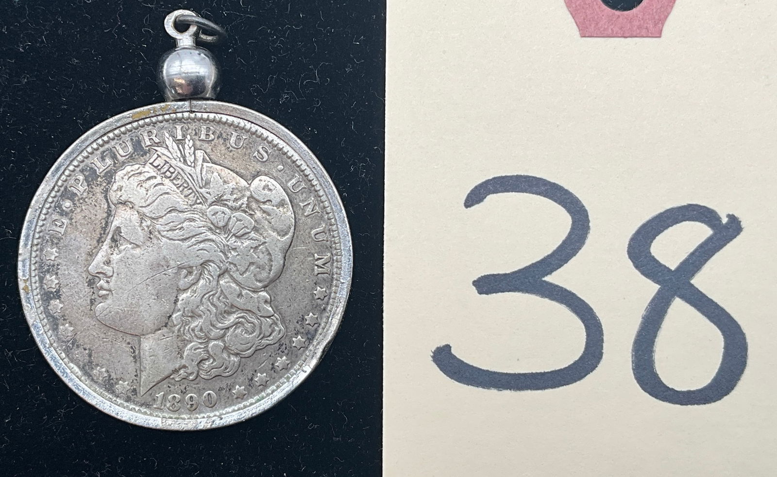 US 1890 Morgan Dollar, Silver, KM-110 (1 of 3)