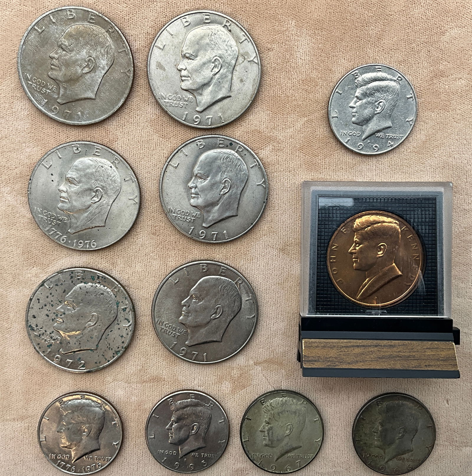US 1966-1976, A Lot of Coins and Commemorative Medal, Silver/Clad - 2