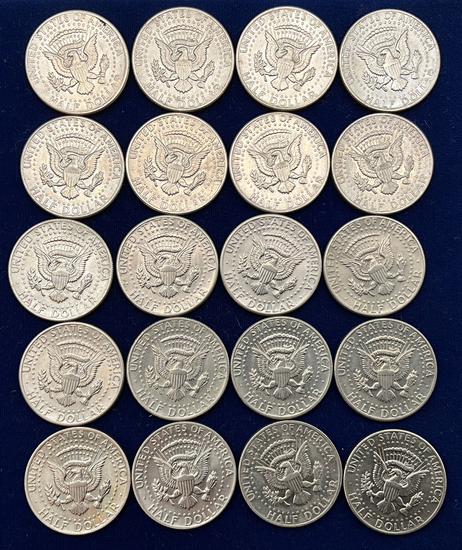 A Lot of US 1971-1973 Half Dollars, Copper-Nickel Clad, KM-202b - 3