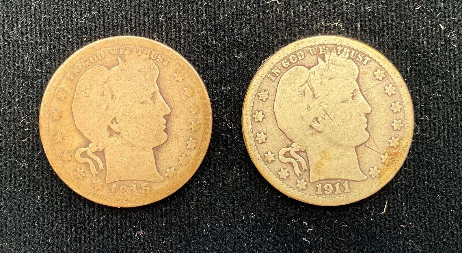 A Pair of US 1911-D and 1915 Barber Quarters, Silver, KM# 114 - 2