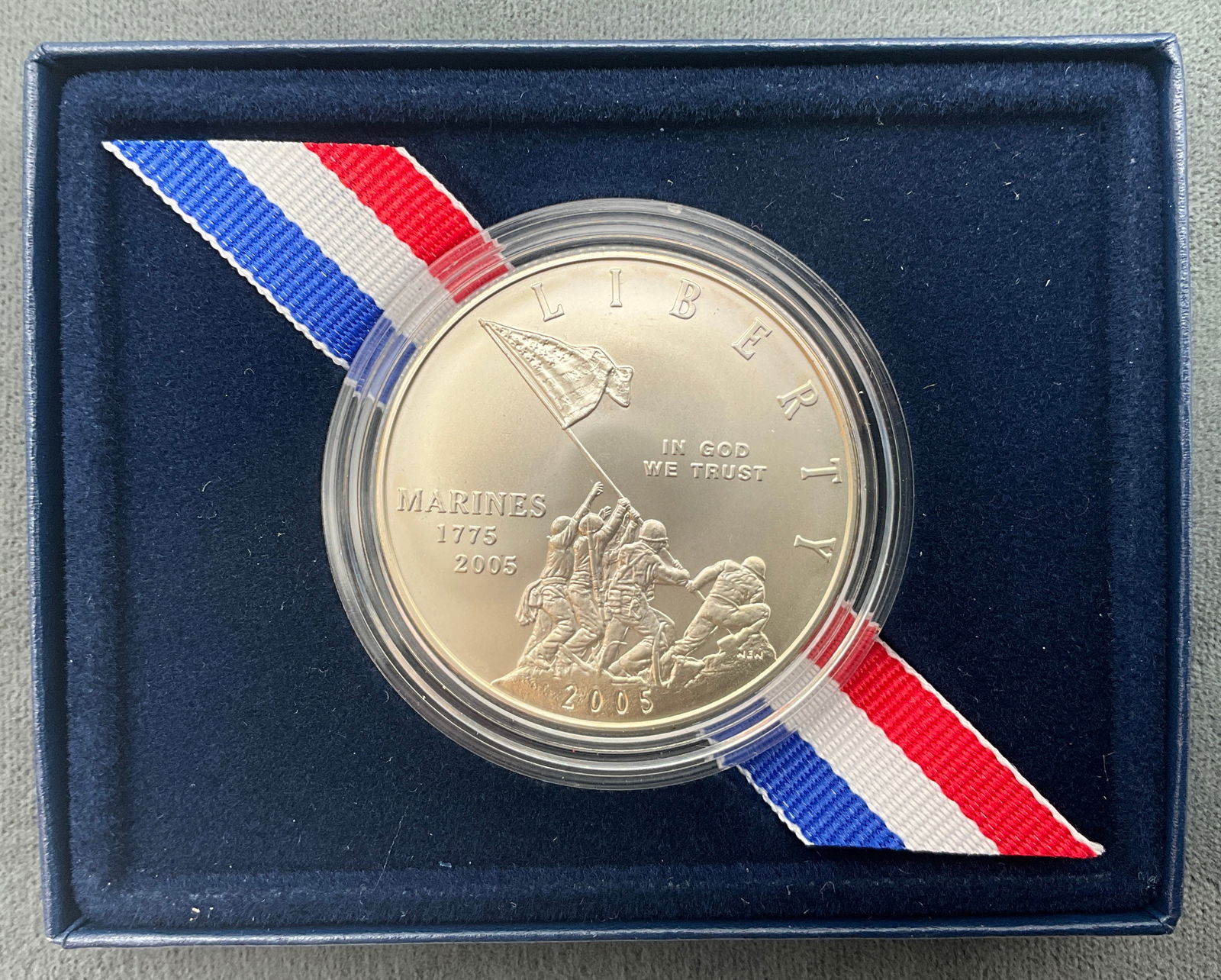 US 2005 Marine Corps Silver Dollar, Silver, KM-374 - 2