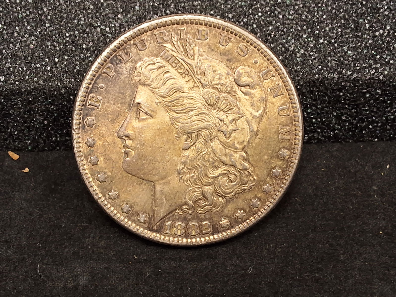 US 1882 Morgan Dollar, Silver, KM-110 - 2