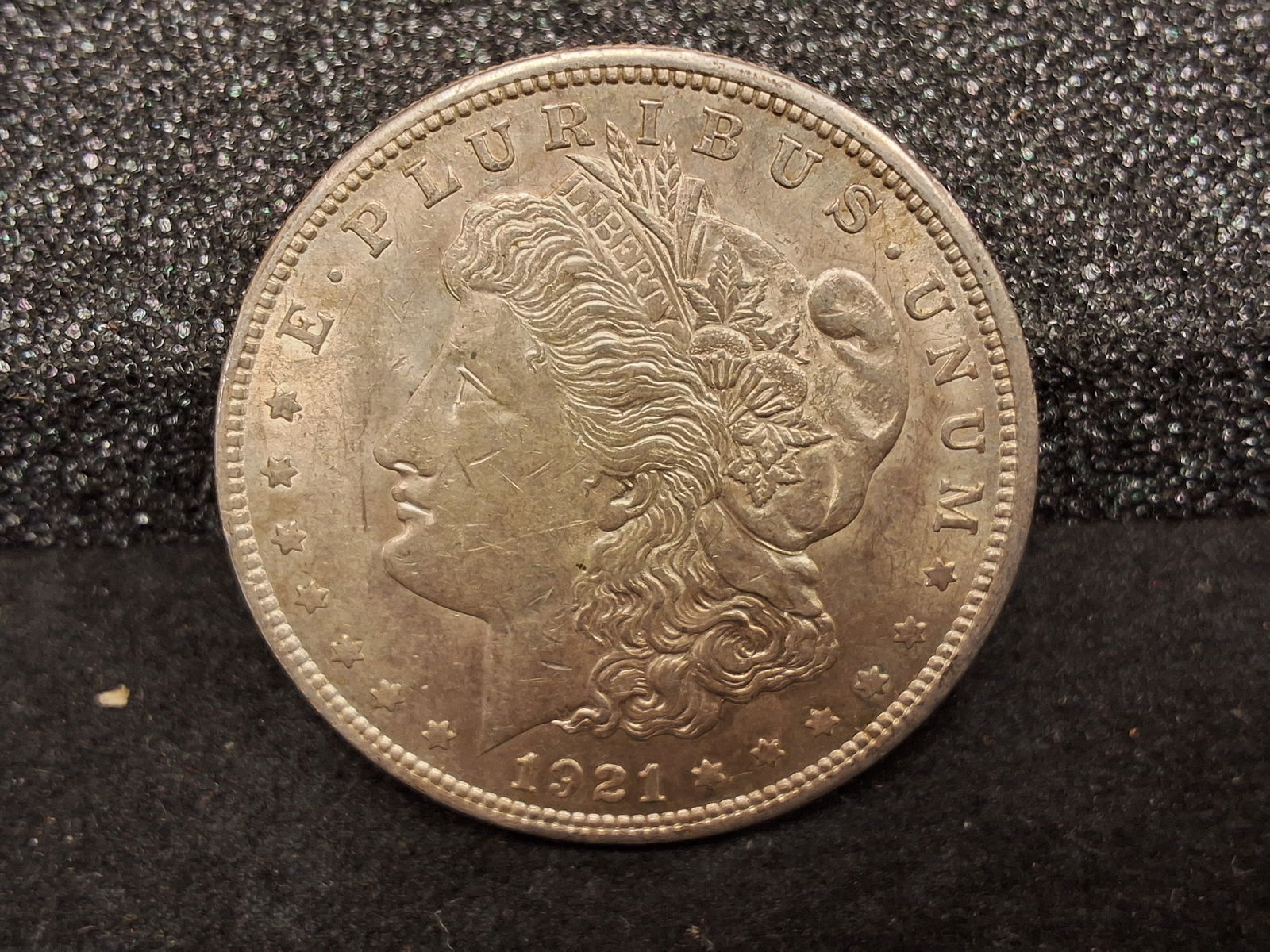 US 1921 Morgan Dollar, Silver, KM-110 - 2