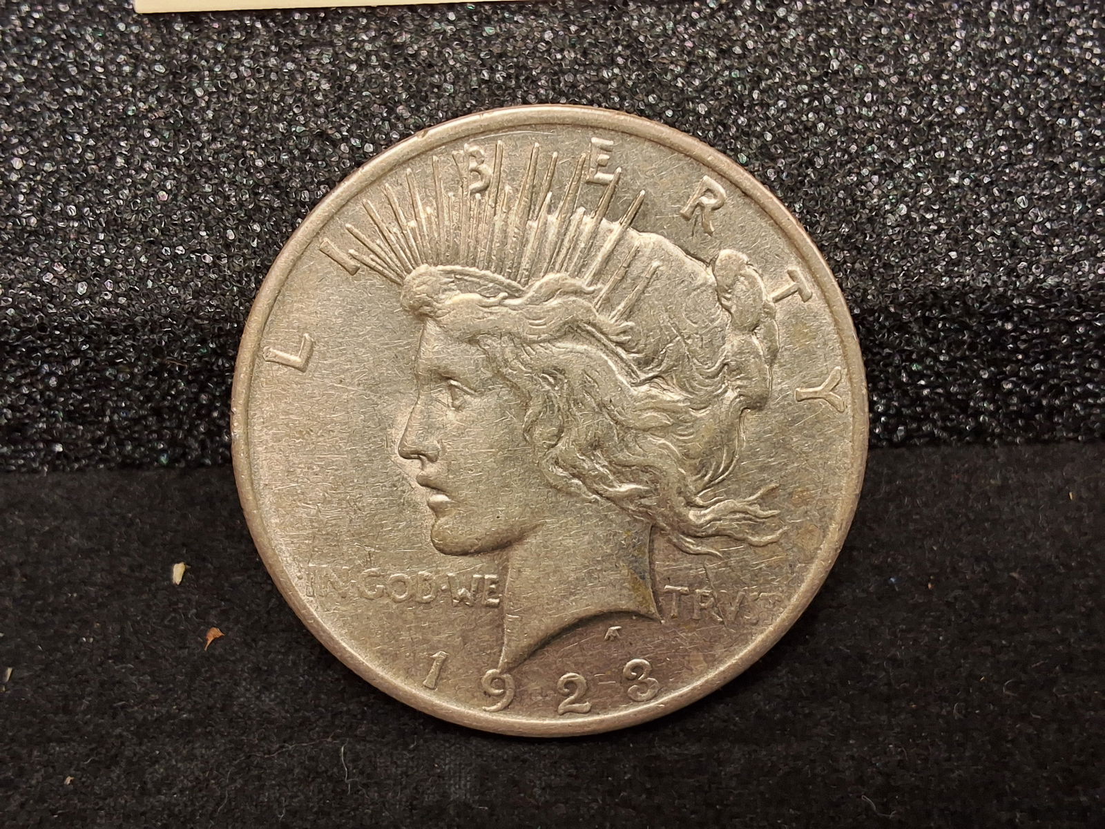 US 1923 Peace Dollar, Silver, KM-150 - 2