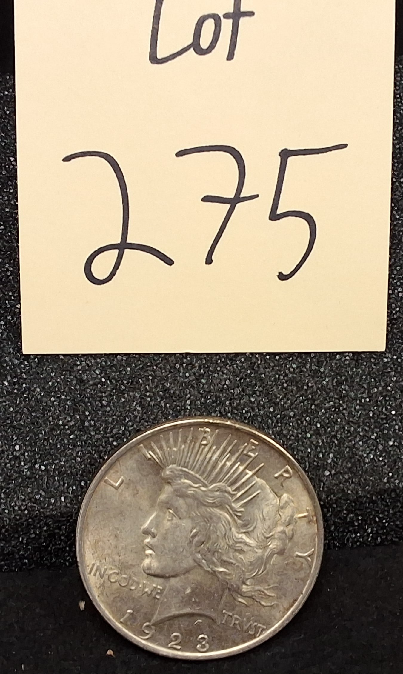 US 1923 Peace Dollar, Silver, KM-150: KM-150. Designer: Anthony de Francisci. Philadelphia Mint. Peace obverse / Eagle reverse. This issue represents the highest mintage year for the series.ConditionAll property is sold in "as is"