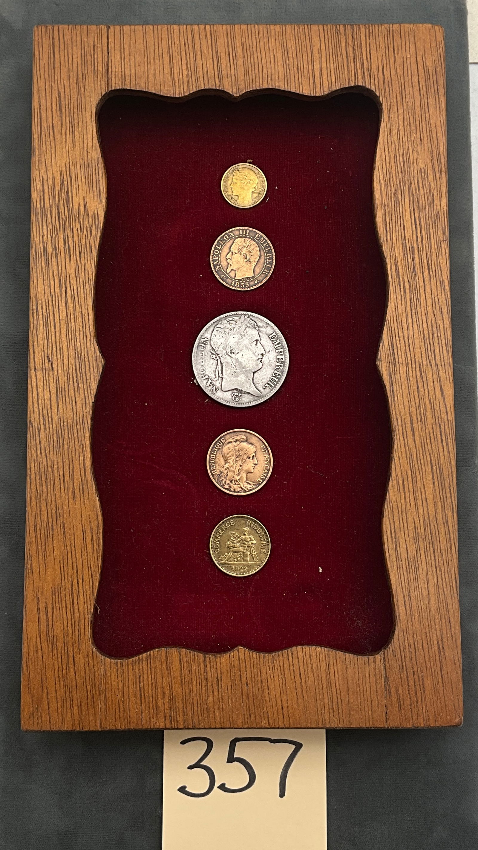 FR 19th-20th Century, A Lot of Coins, Silver and Base Metals: This collection includes a silver Napoleon III 5 Francs (KM# 799.1) signed by Barre and an 1855 Napoleon III bronze coin with the B mint mark for Rouen. The lot also features a 1922 aluminum-bronze