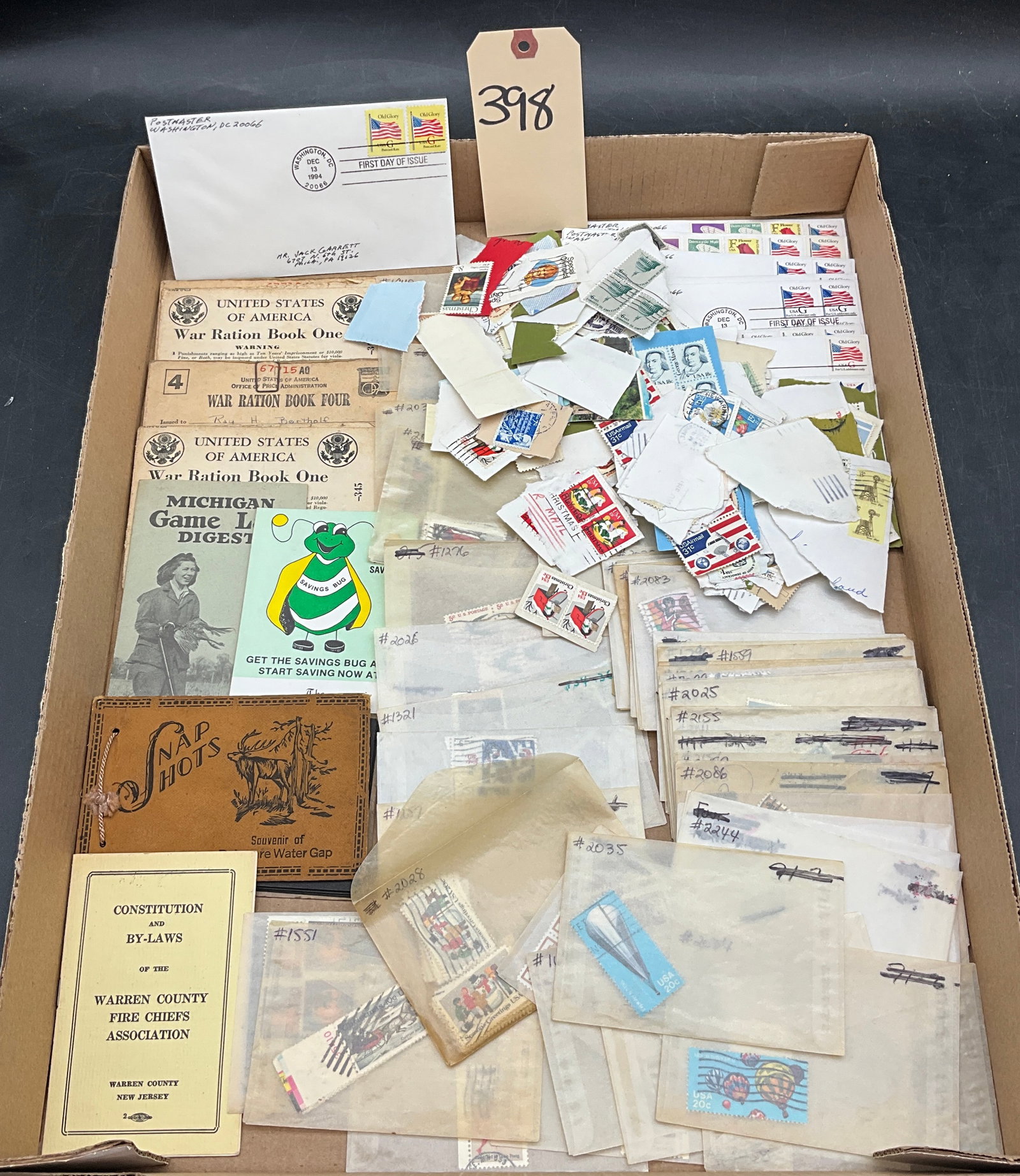 US 1942-1994 Stamp and Ephemera Collection, Scott #1266/#2158: This assortment includes US commemorative stamps such as the 1985 Horses (Scott #2155-2158) and Folk Art Decoys (Scott #2140-2143), alongside a 1994 Old Glory G-rate First Day Cover. Historical