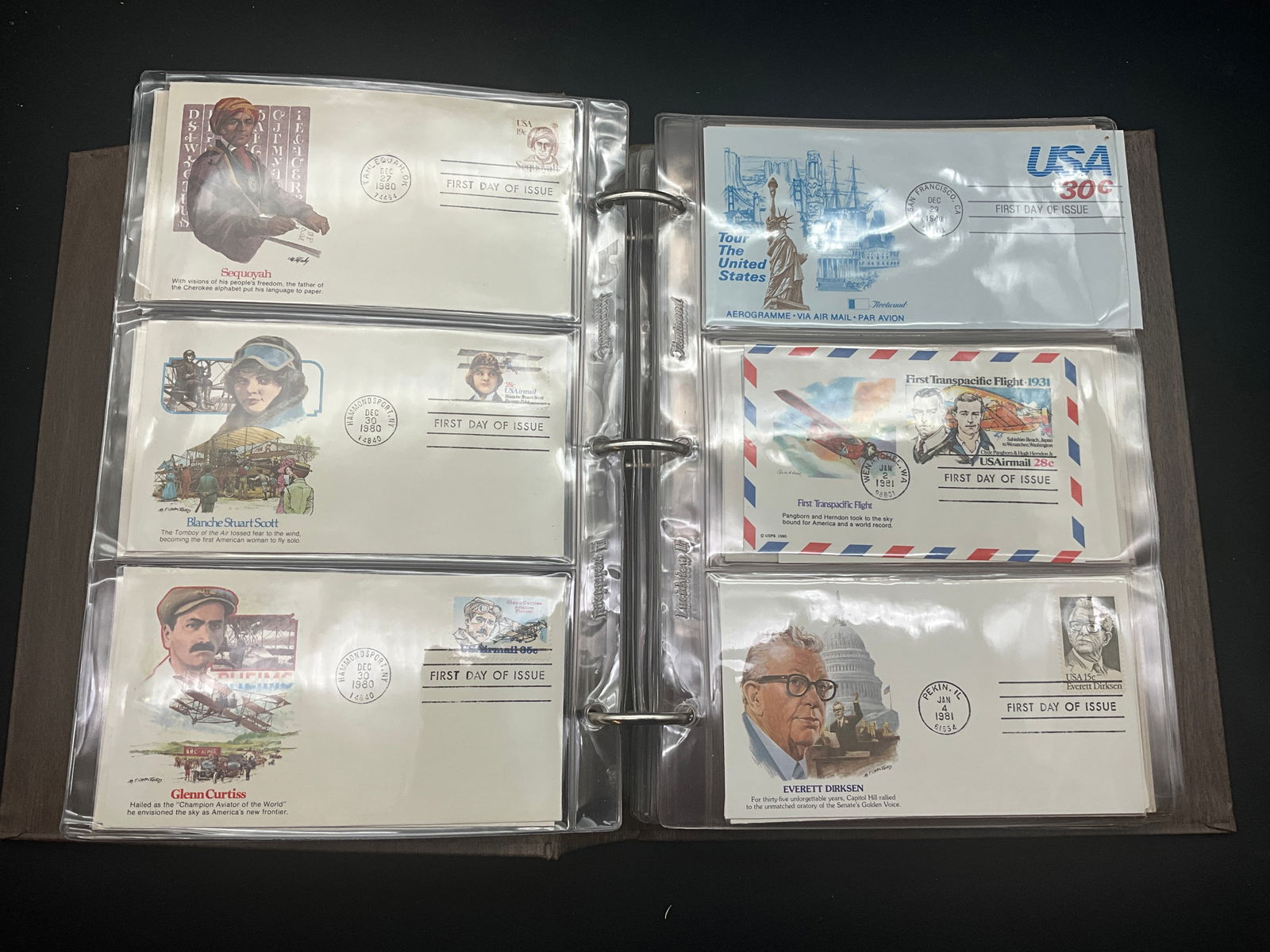 Fleetwood, A Pair of Yorktown First Day Cover Collection Binders, 1976-1981 - 2