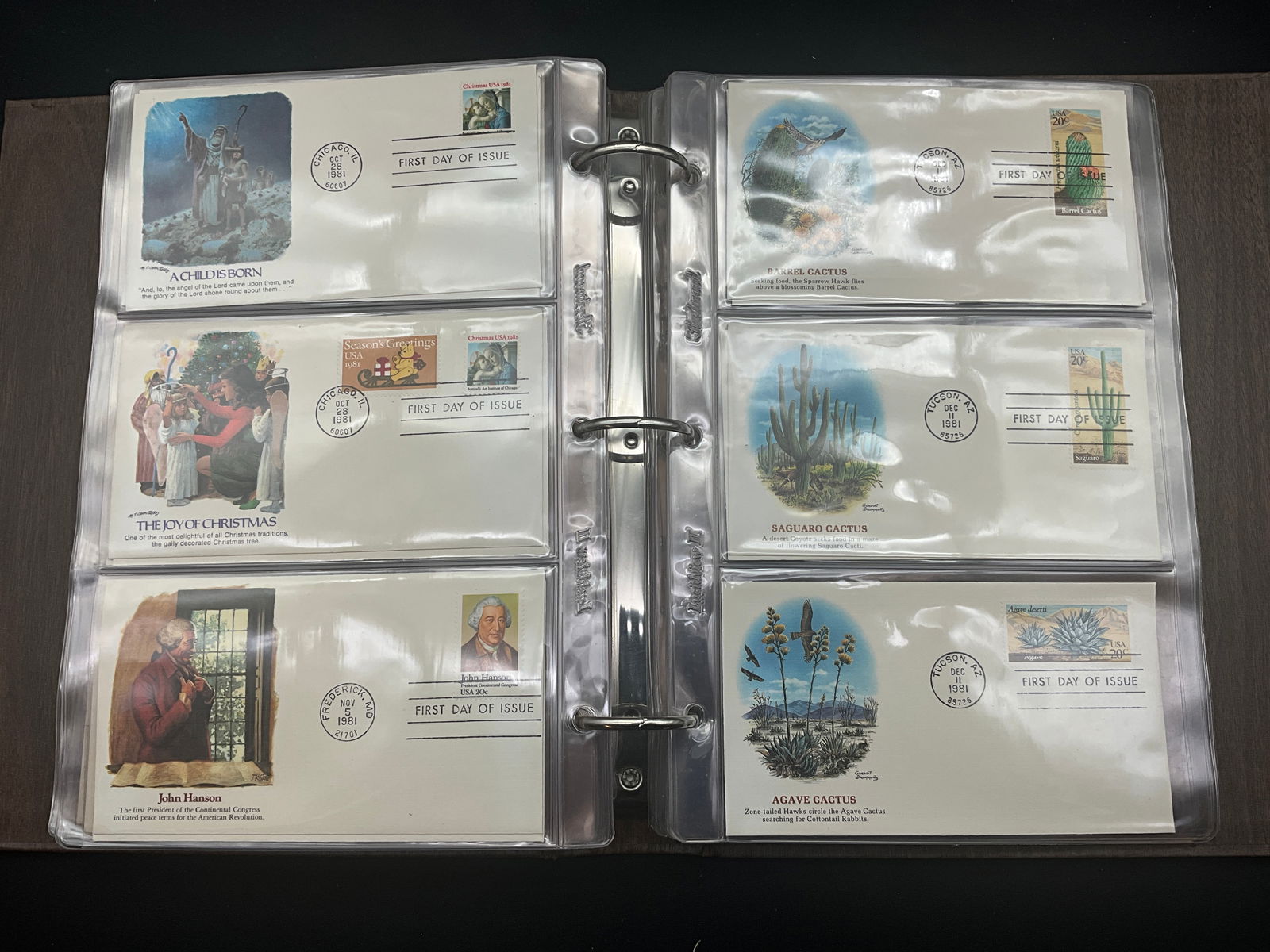 Fleetwood, A Pair of Yorktown First Day Cover Collection Binders, 1976-1981 - 6